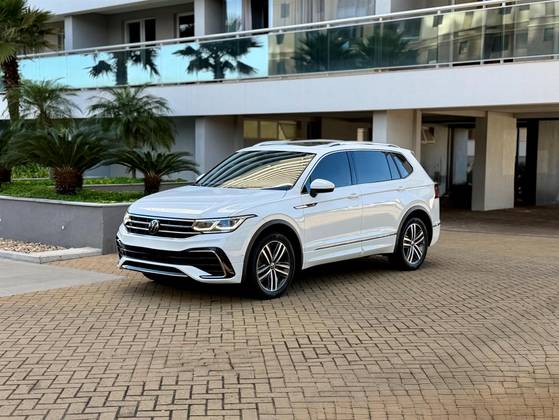 VOLKSWAGEN TIGUAN 2.0 300 TSI GASOLINA ALLSPACE R-LINE AUTOMÁTICO